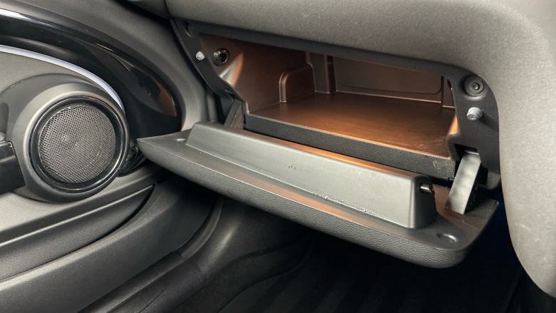 MINI Cooper 2.0 C Classic 2dr Auto Petrol Convertible